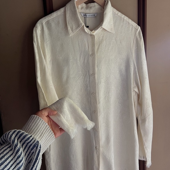 Zara Vintage Embossed Sewed Pattern Button-Up Blouse - Picture 2 of 12